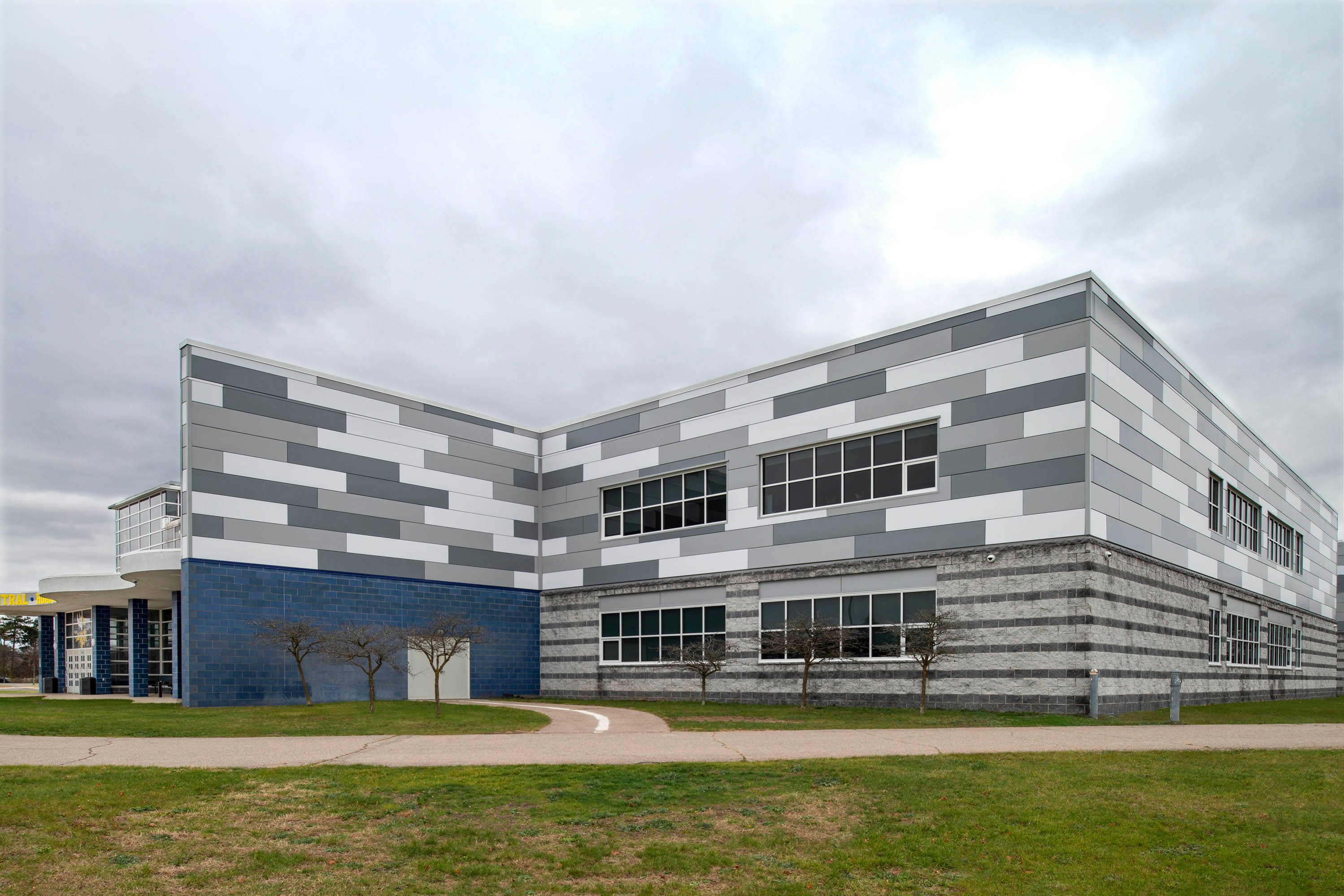 kingspan-walled-lake-central-high-school-walled-lake-mi-quadcoreb-dw2000-case-study-22