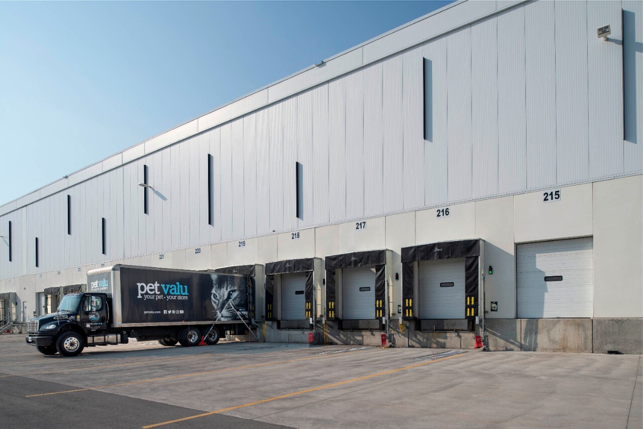 Pet Valu Distribution Center Kingspan