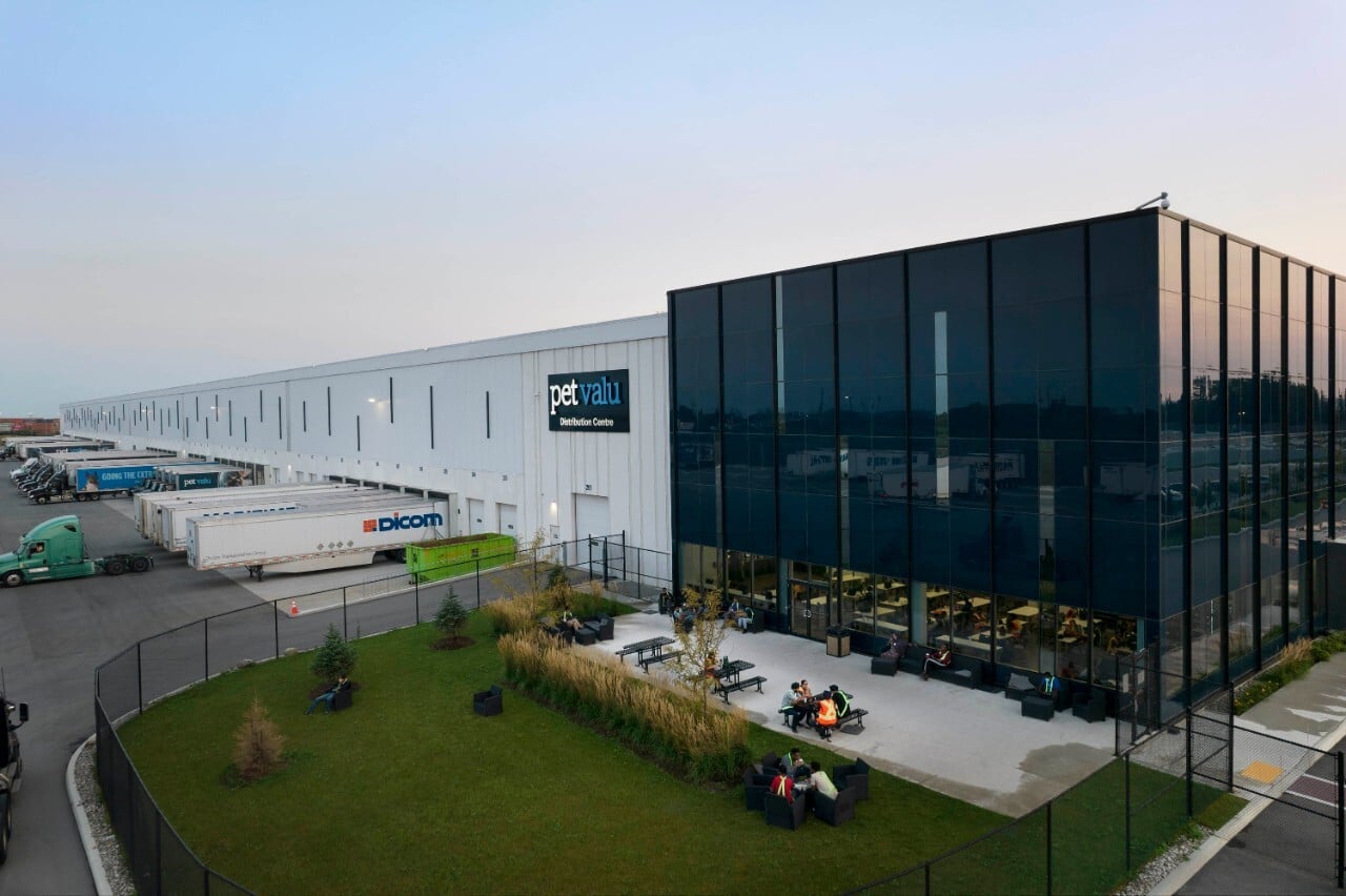Pet Valu Distribution Center Kingspan