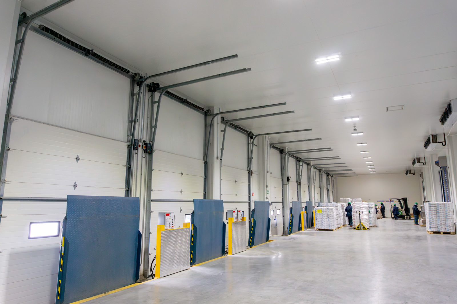 kingspan-qualtia-ks-shadowline-ce-case-study-monterrey-13-mx