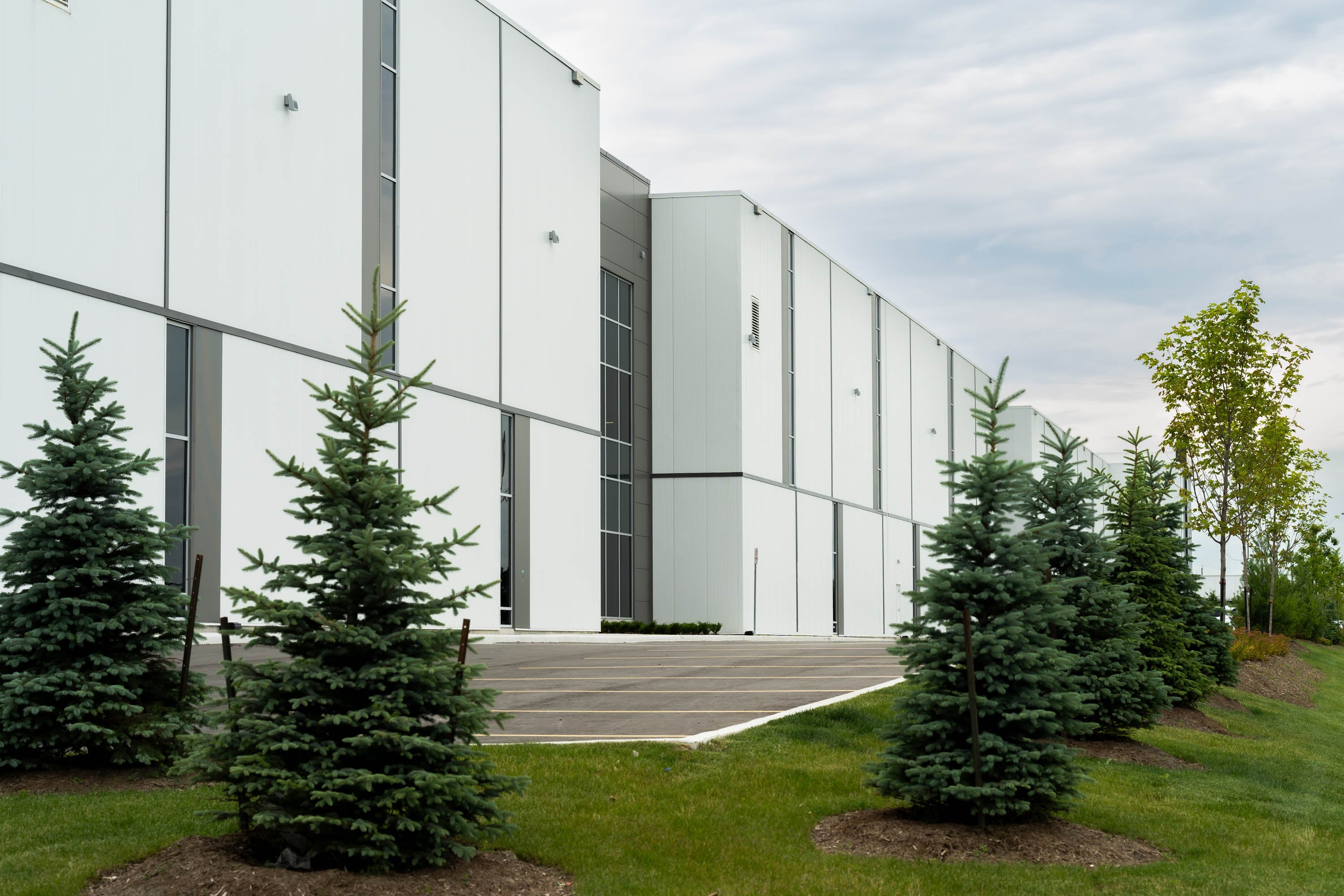 kingspan-5400-explorer-drive-mississauga-on-kssl-ksmr-ops-krhf-case-study-05
