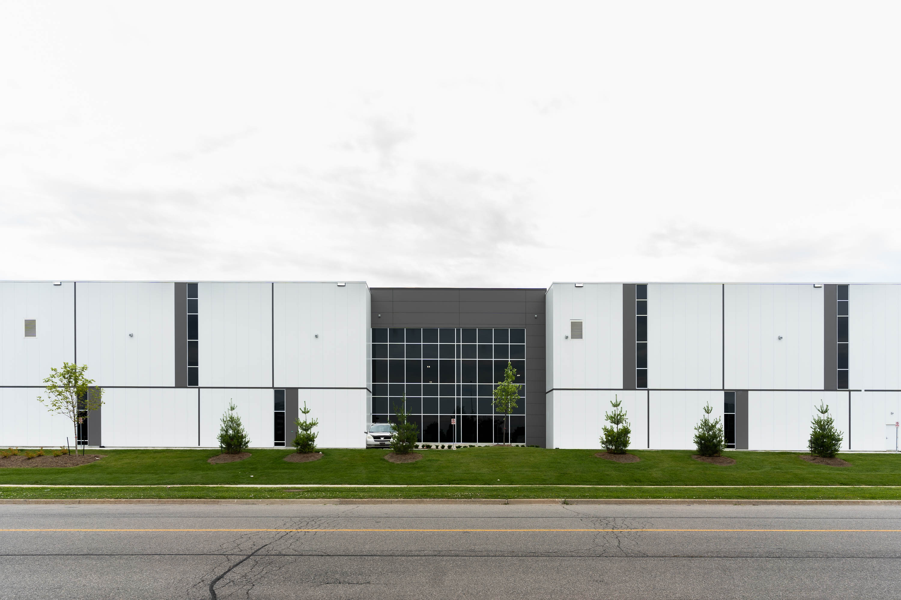 kingspan-5400-explorer-drive-mississauga-on-kssl-ksmr-ops-krhf-case-study-06