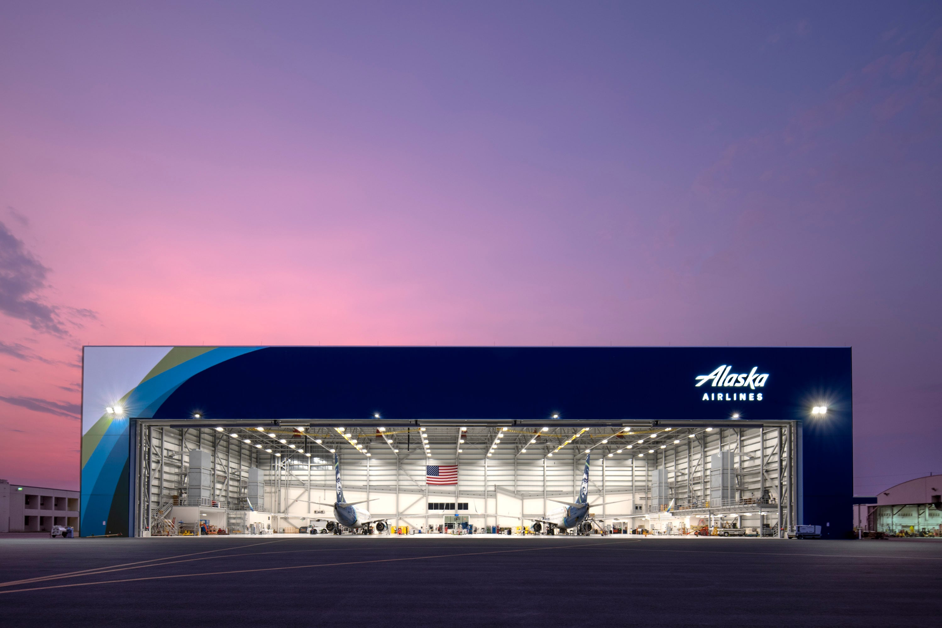 kingspan-alaska-airlines-maintenance-engineering-hangar-anchorage-ak-case-ksmr-study-04