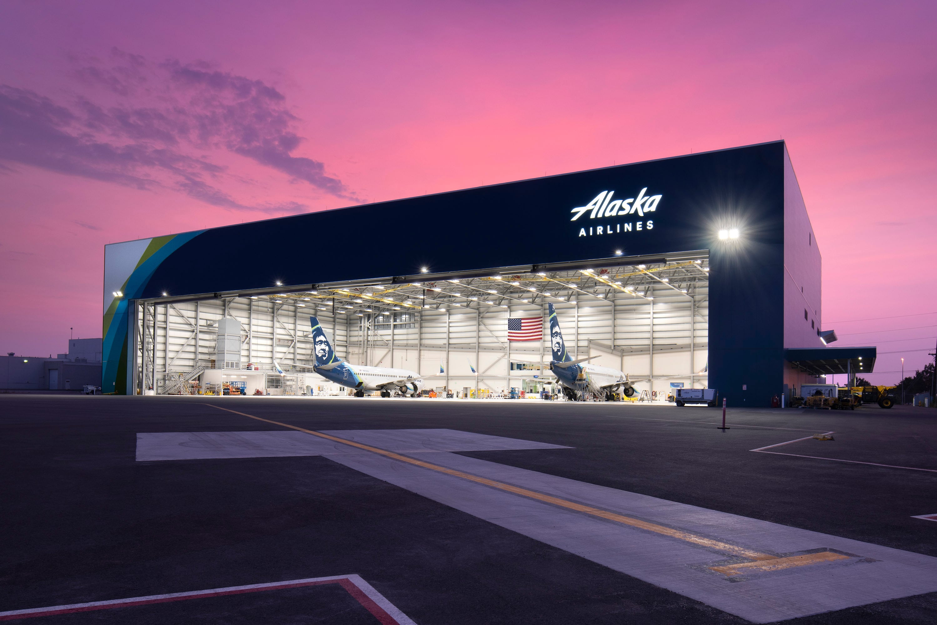 kingspan-alaska-airlines-maintenance-engineering-hangar-anchorage-ak-case-ksmr-study-05