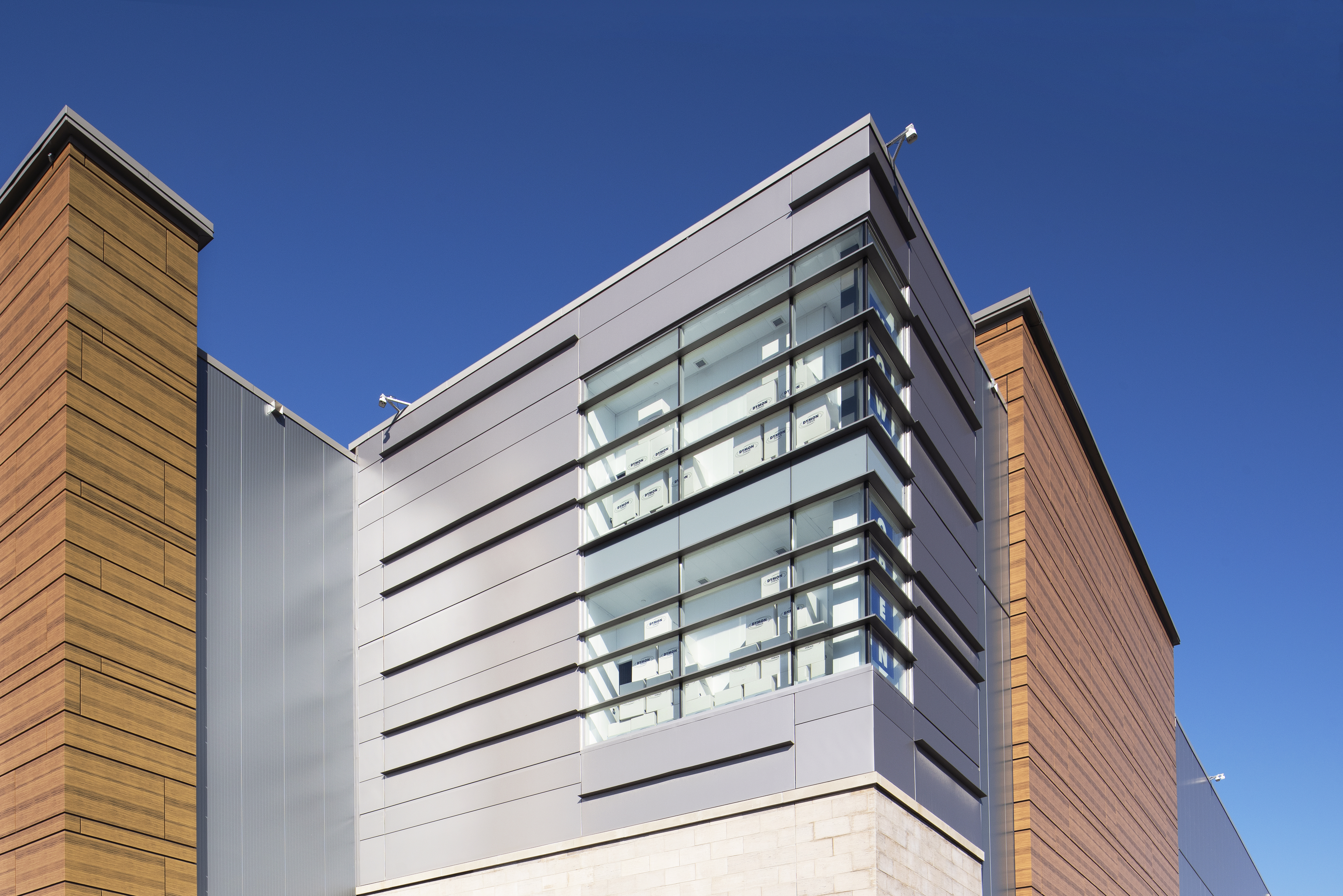 kingspan-dymon-storage-brampton-on-ksmmr-kp-ksmf-afb-case-study-en-ca-03