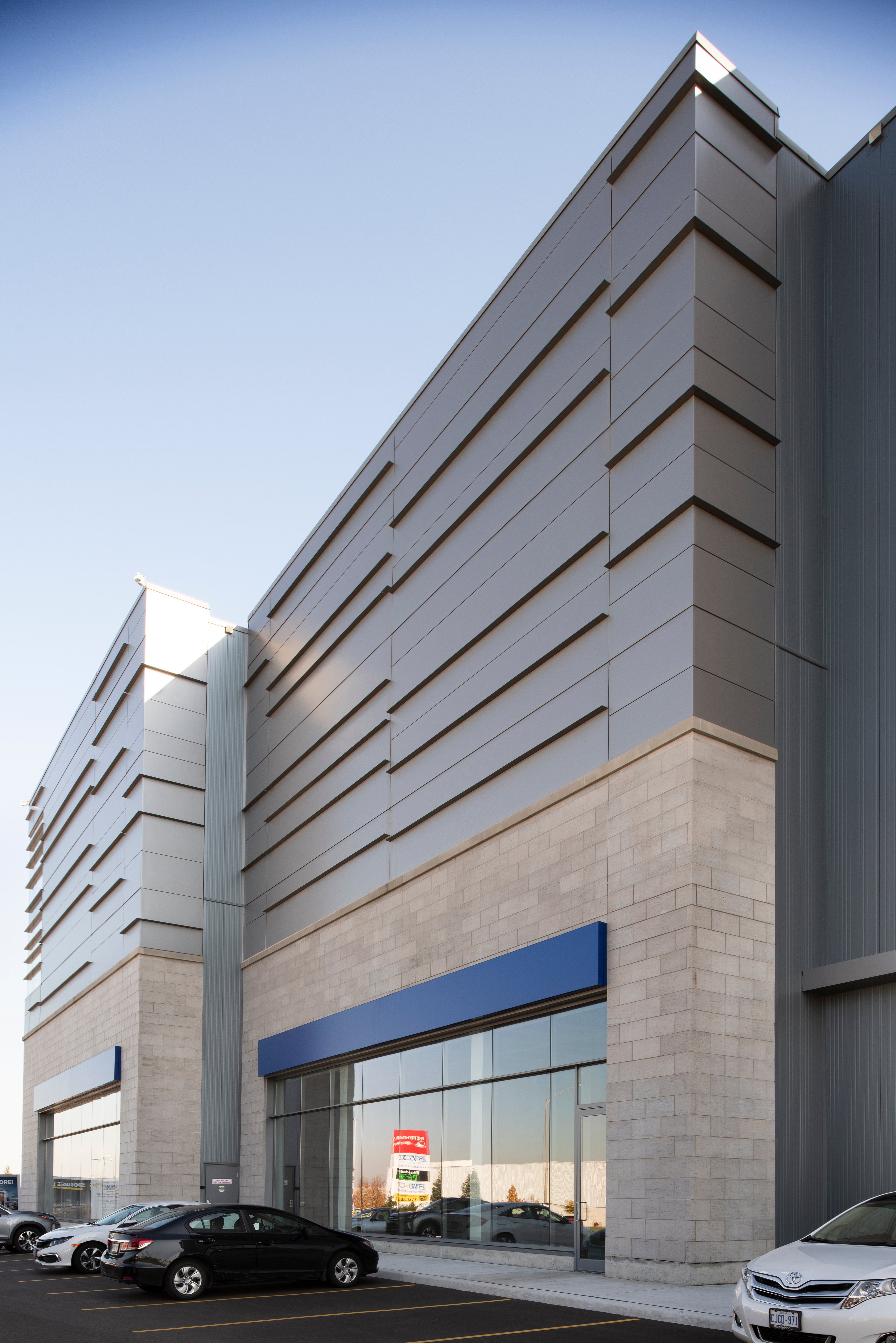 kingspan-dymon-storage-brampton-on-ksmmr-kp-ksmf-afb-case-study-en-ca-06