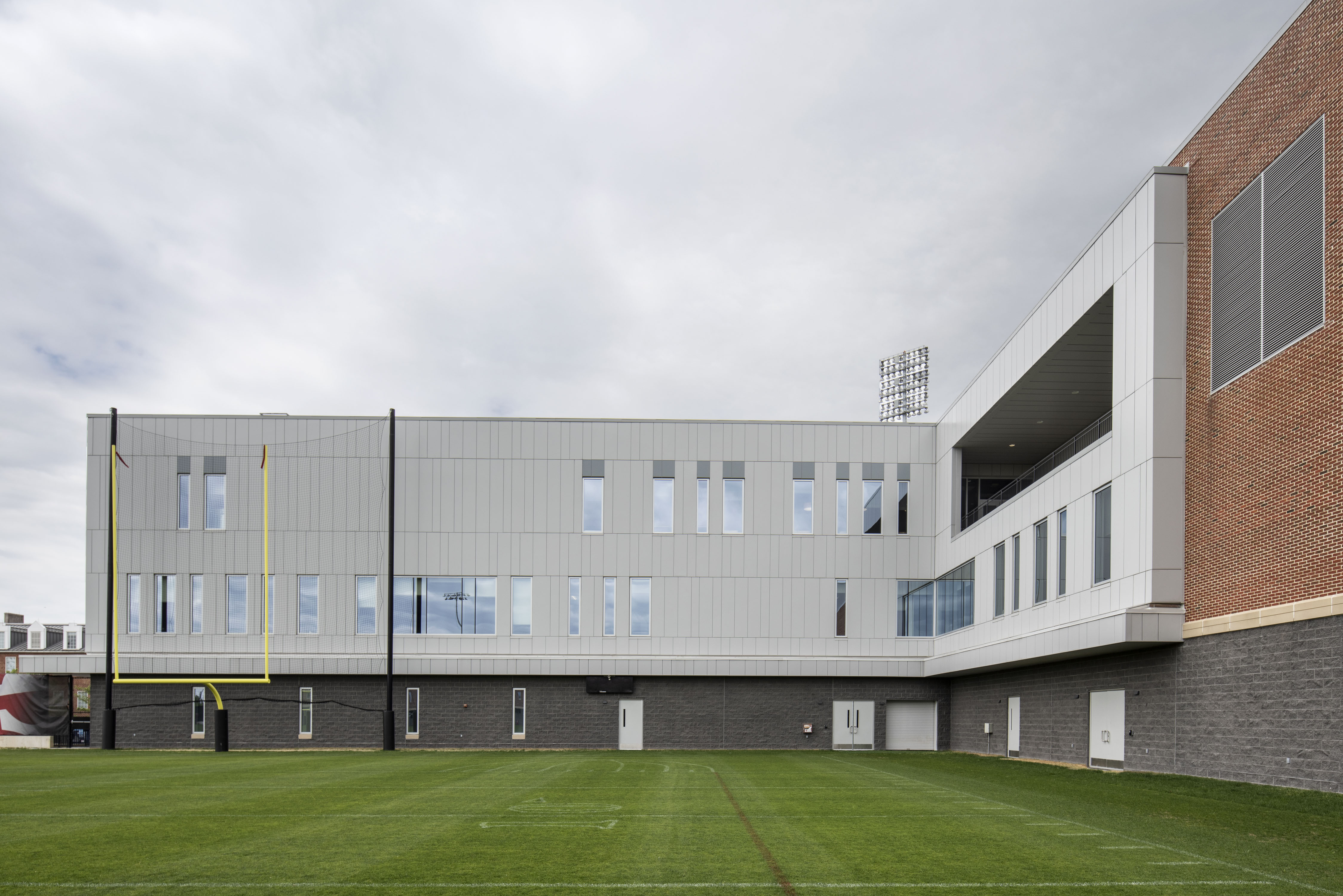 kingspan-jones-hill-house-university-of-maryland-dw4000-dw2000-case-study-en-19