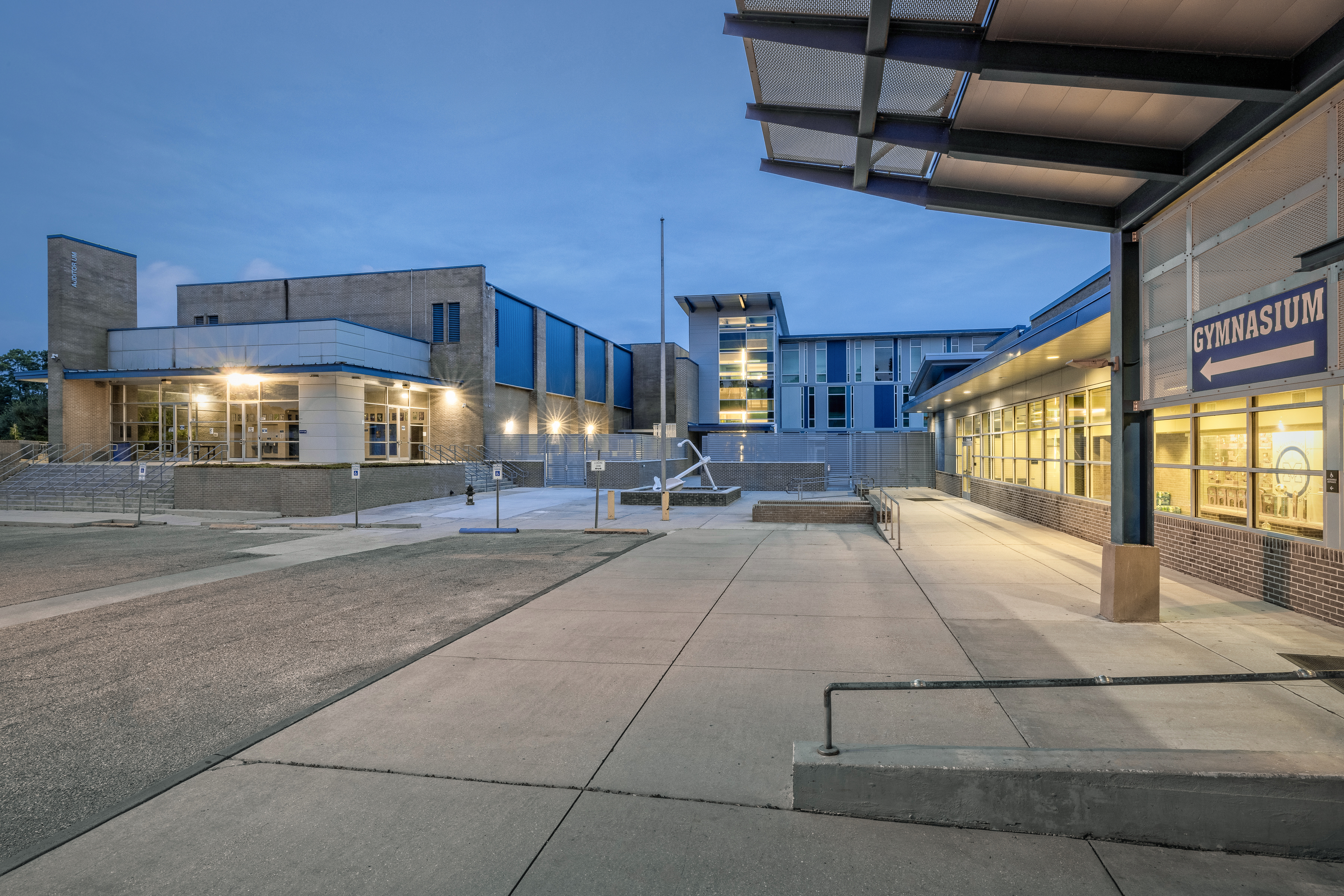 kingspan-mandeville-high-school-mandeville-la-dw2000-case-study-en-us-03