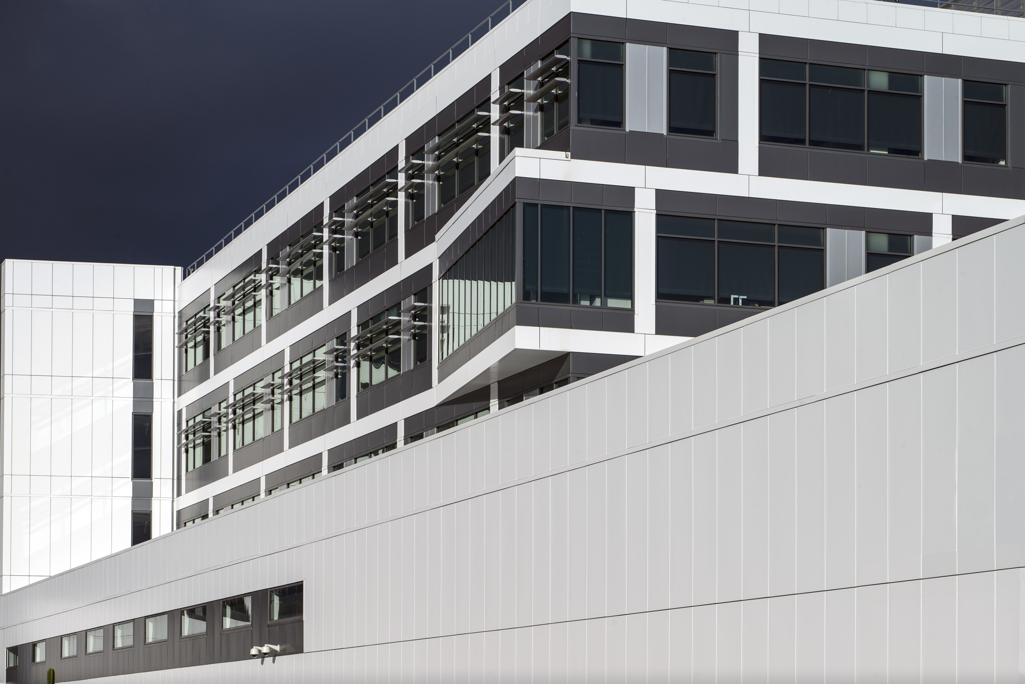 kingspan-sfo-san-francisco-ca-dw2000-case-study-01