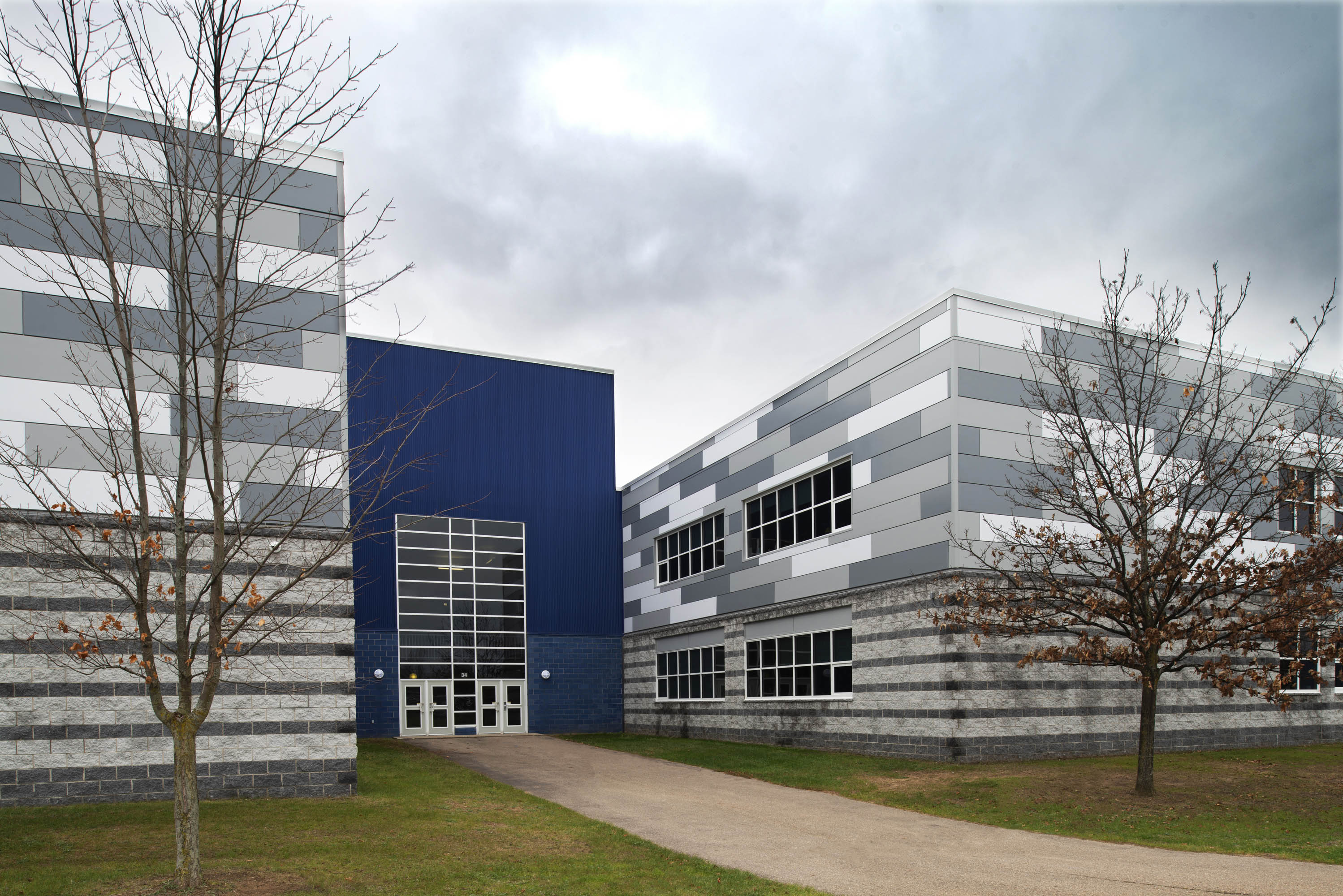 kingspan-walled-lake-central-high-school-walled-lake-mi-quadcoreb-dw2000-case-study-20